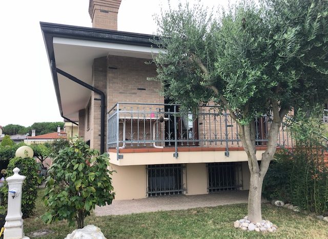 Externa view two-family villa in Aprilia Marittima